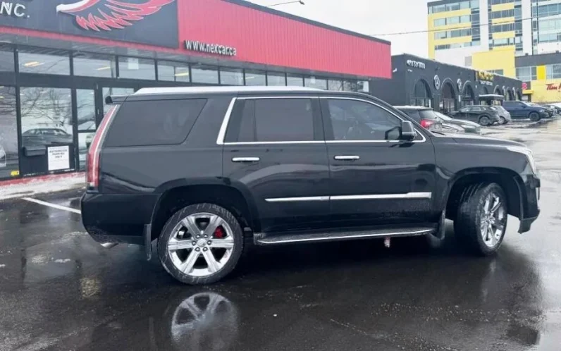 2018 Cadillac Escalade LUXURY