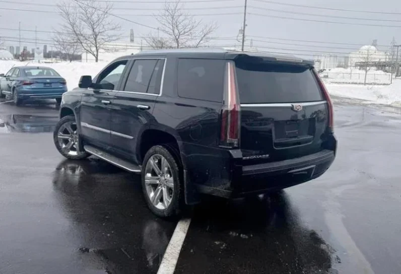 2018 Cadillac Escalade LUXURY